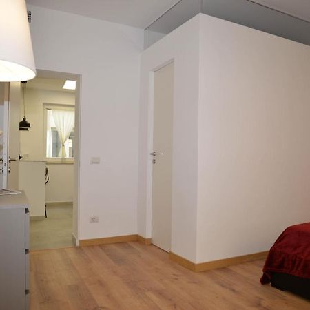 Fidia Palace Claudia'S Apartment Colosseo Рим Экстерьер фото