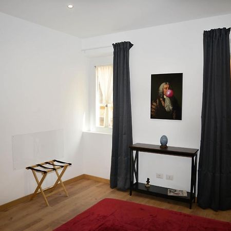 Fidia Palace Claudia'S Apartment Colosseo Рим Экстерьер фото