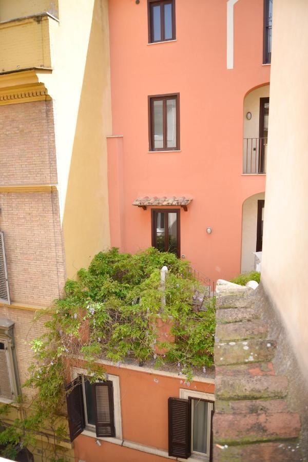 Fidia Palace Claudia'S Apartment Colosseo Рим Экстерьер фото