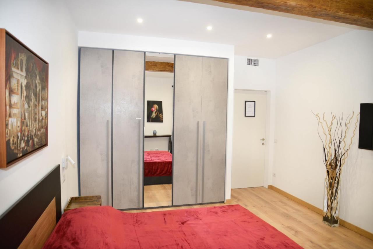 Fidia Palace Claudia'S Apartment Colosseo Рим Экстерьер фото