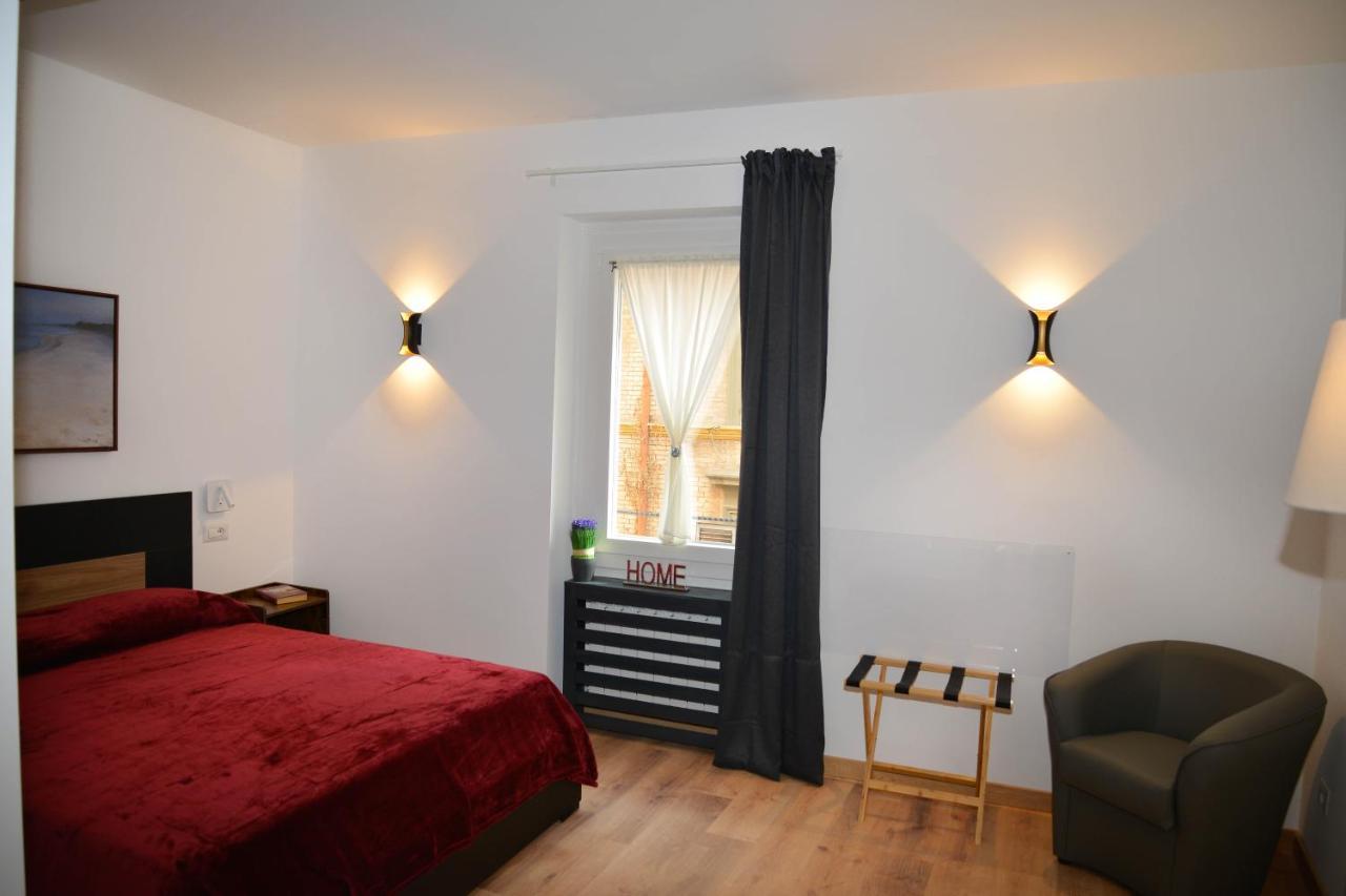 Fidia Palace Claudia'S Apartment Colosseo Рим Экстерьер фото