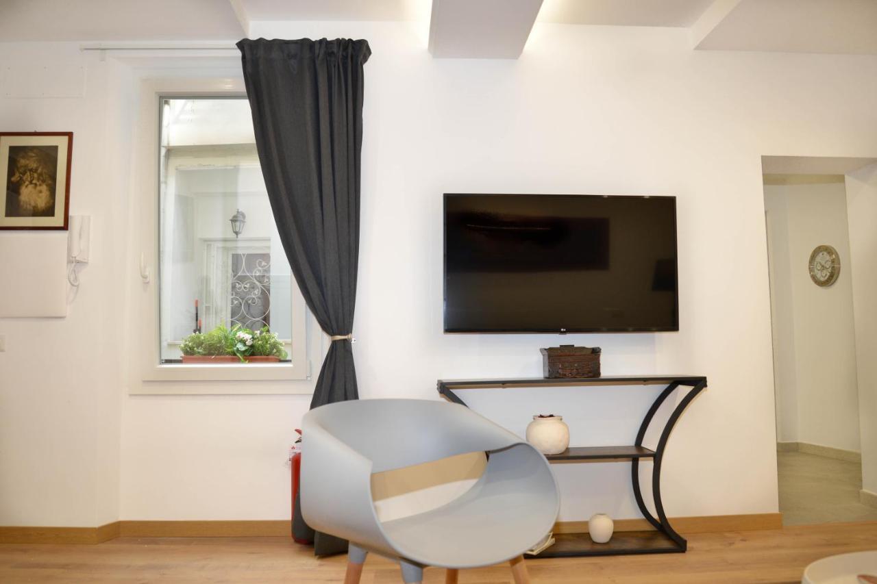 Fidia Palace Claudia'S Apartment Colosseo Рим Экстерьер фото